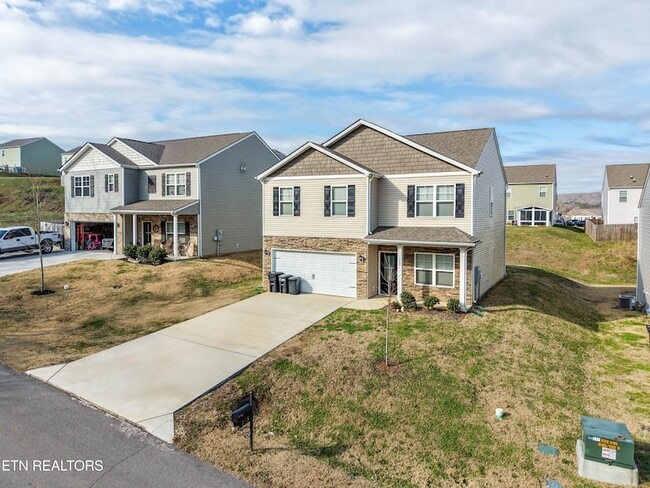 Building Photo - 173 Ashe Ave