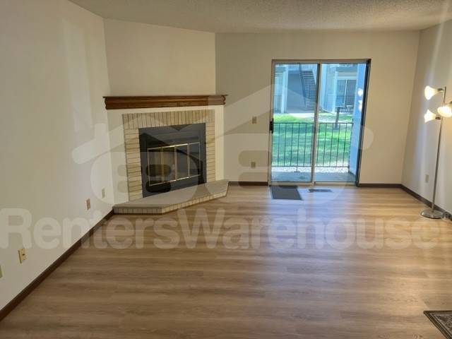 Foto del edificio - 1728 Pleasant St