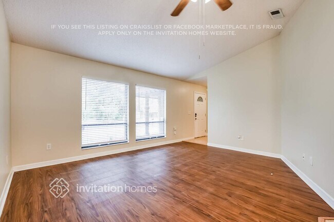 Foto del edificio - 400 Ranch Trail