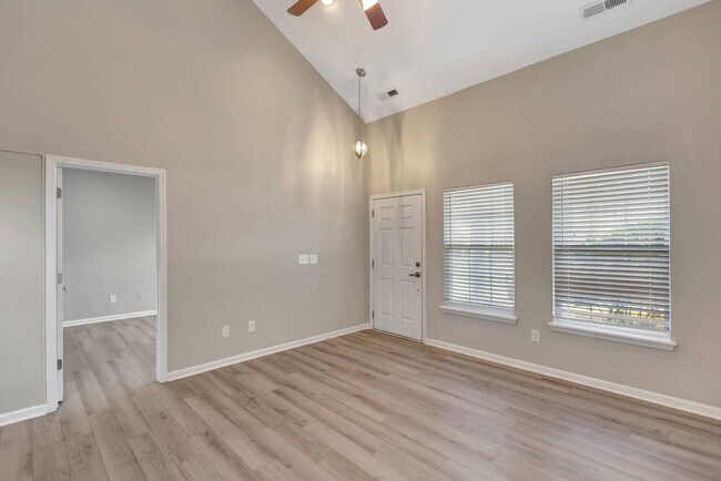 Foto del edificio - Lakes of Summerville