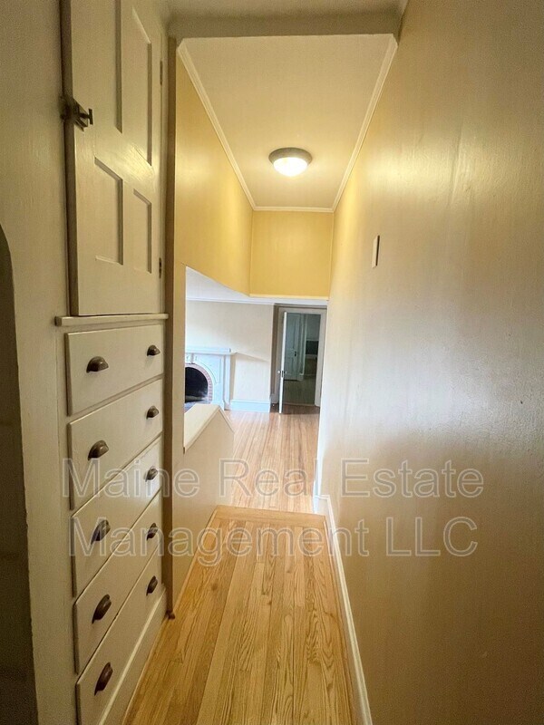 24 Grove St Unit D, Bangor, ME 04401 Condo for Rent in Bangor, ME