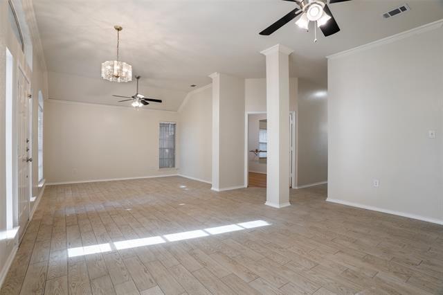 Foto del edificio - 1204 Morrow Ln