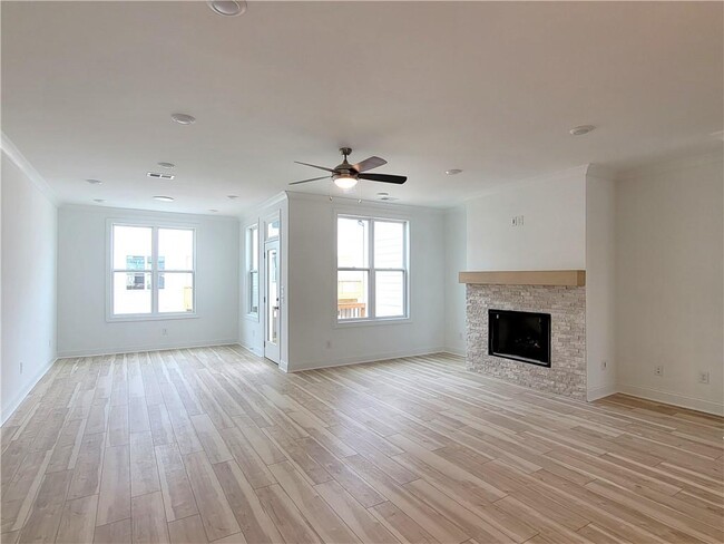 Foto del edificio - 1343 Harvest Park Ln