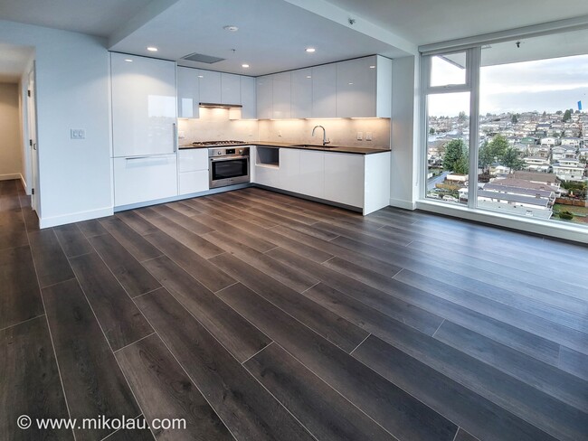 Building Photo - 8181 Chester St