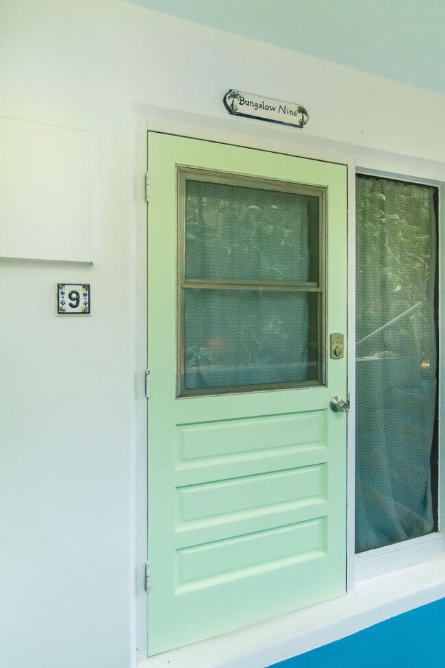 Building Photo - 751 Ocean Dr