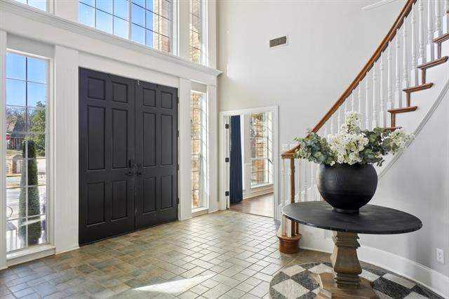 Foto del edificio - 208 Wellington Oaks Pl