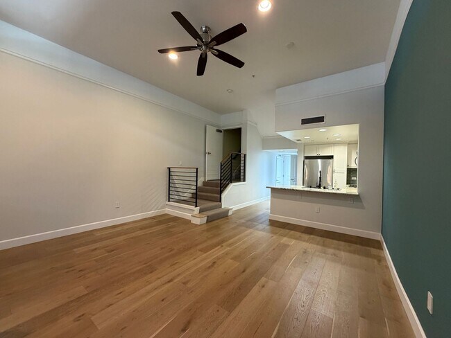 Foto del edificio - 931 E Walnut St