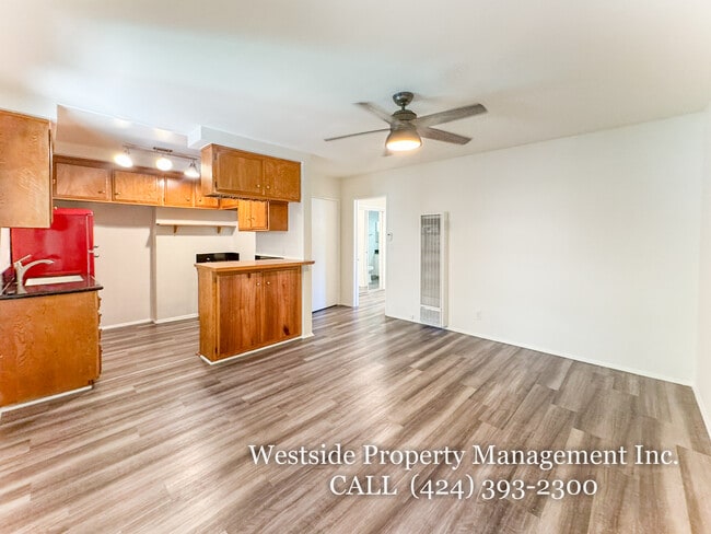Building Photo - 134 Chautauqua Blvd