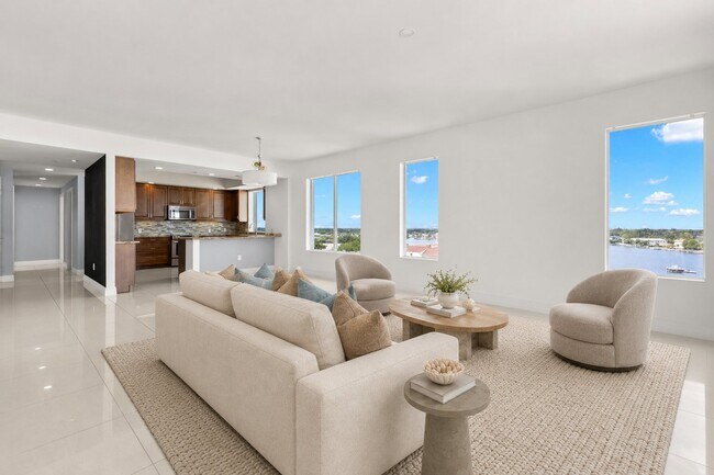 Foto del edificio - 1325 Snell Isle Blvd NE