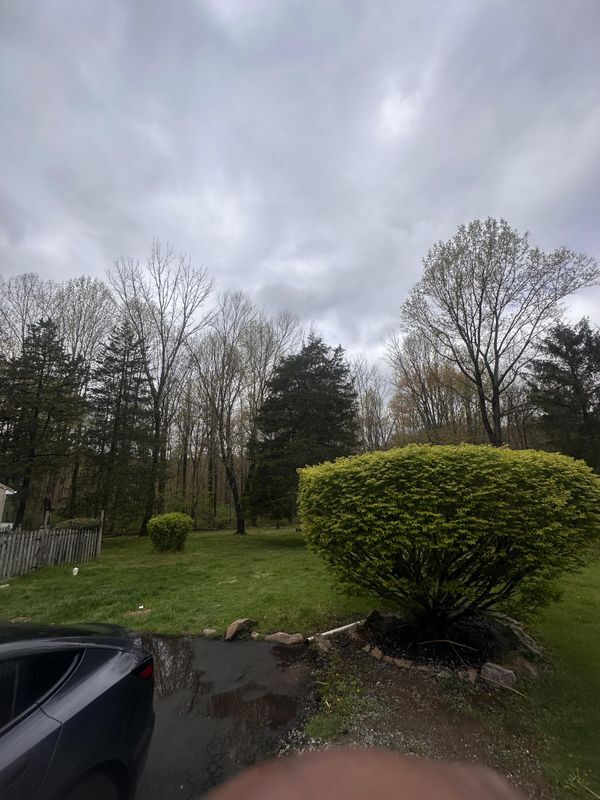 Foto del edificio - 645 Valley Rd