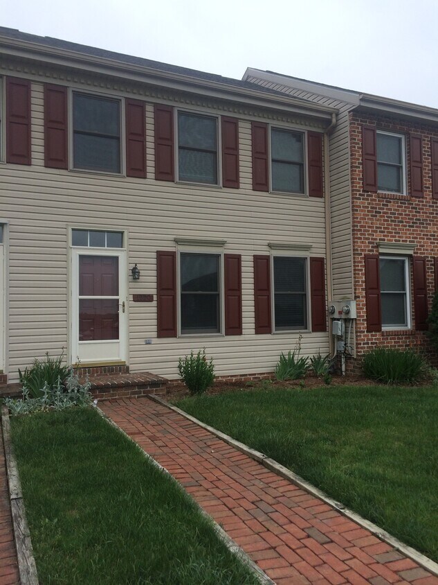 1520 Tussey Ct, Mechanicsburg, PA 17050 Townhome Rentals in Mechanicsburg PA