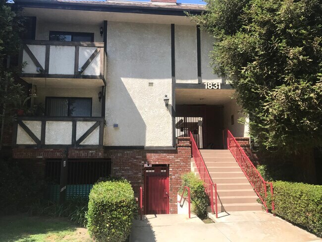 Foto del edificio - 1831 Purdue Ave