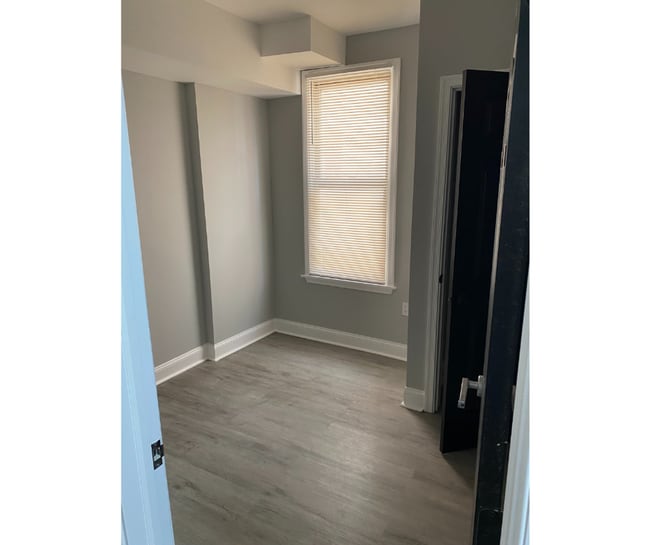 Foto del edificio - 5114 Belair Rd