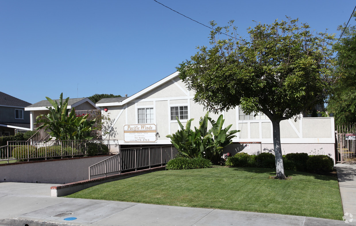 Building Photo - Pacific Winds Apartments