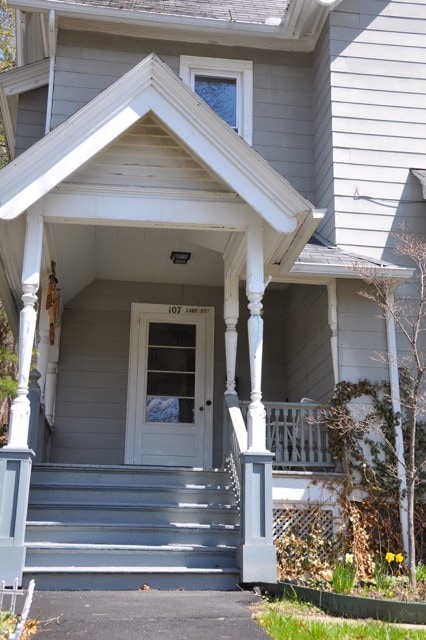 Front door - 107 Lake St