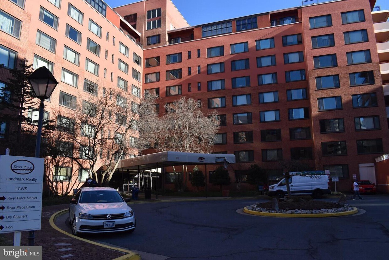 Foto del edificio - River Place #710-E