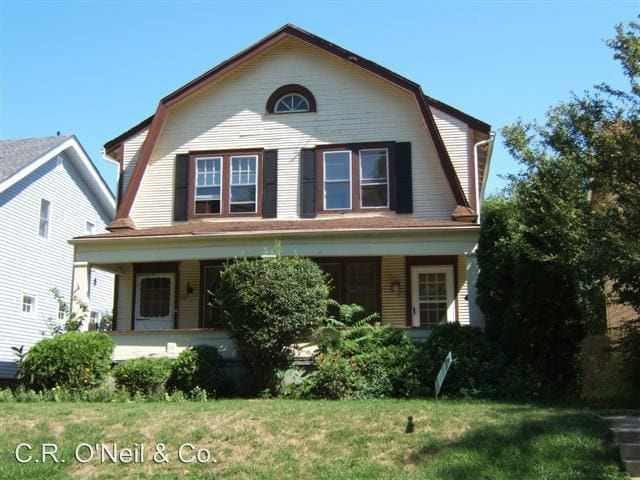 Primary Photo - 376-378 Crestview Rd