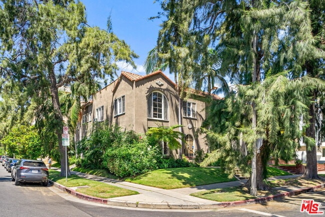 Building Photo - 101 N Clark Dr