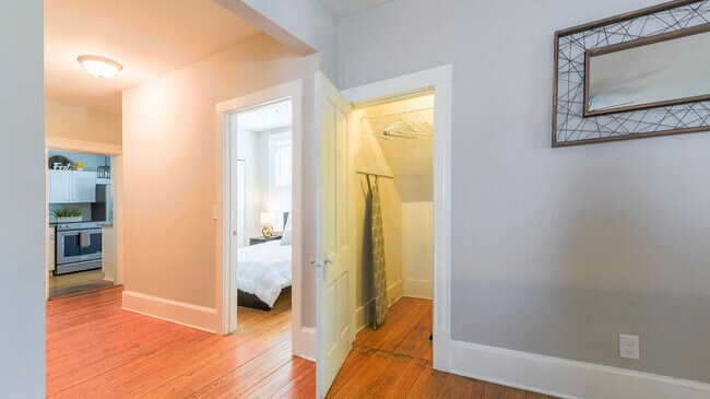 Foto del edificio - 2835 Williams Ave SE