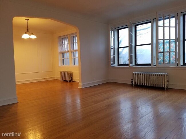 Foto del edificio - 1643 W Touhy Ave