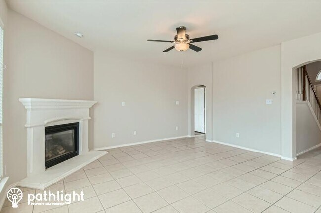Foto del edificio - 12508 Cottageville Lane, Fort Worth, TX, 7...