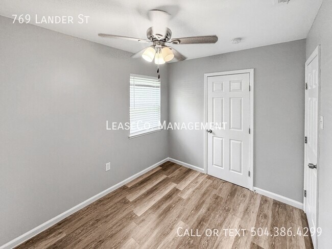 Building Photo - 769 Lander St