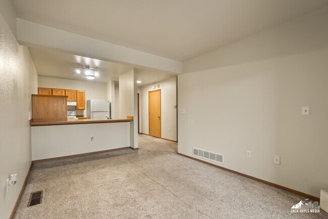 Foto del edificio - 4611 Juneau St