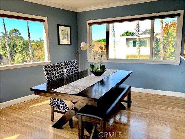 Foto del edificio - 1594 Via Capri