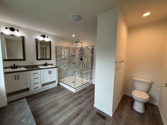 Foto del edificio - Spacious Pet-Friendly 3BR Home in Secure Belleville Neighborhood – Only $950/Month!