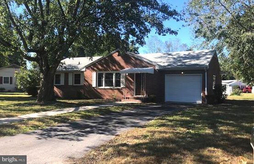 Primary Photo - 602 Sherwood Cir