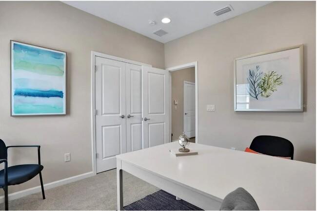 Building Photo - 520 Silver Landing Dr