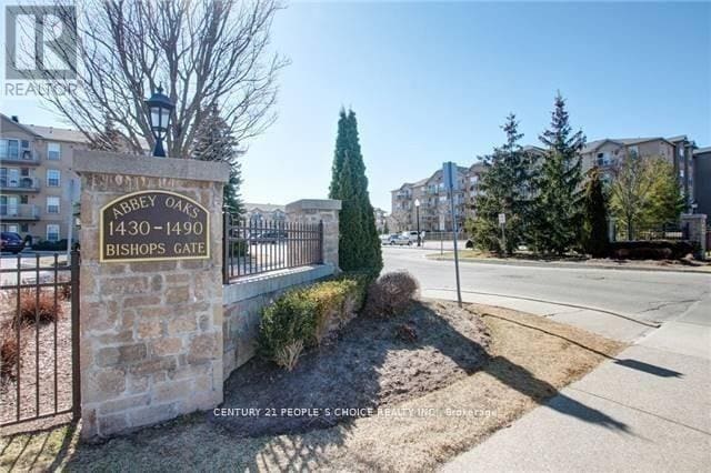 Building Photo - 1490 Bishops Gate