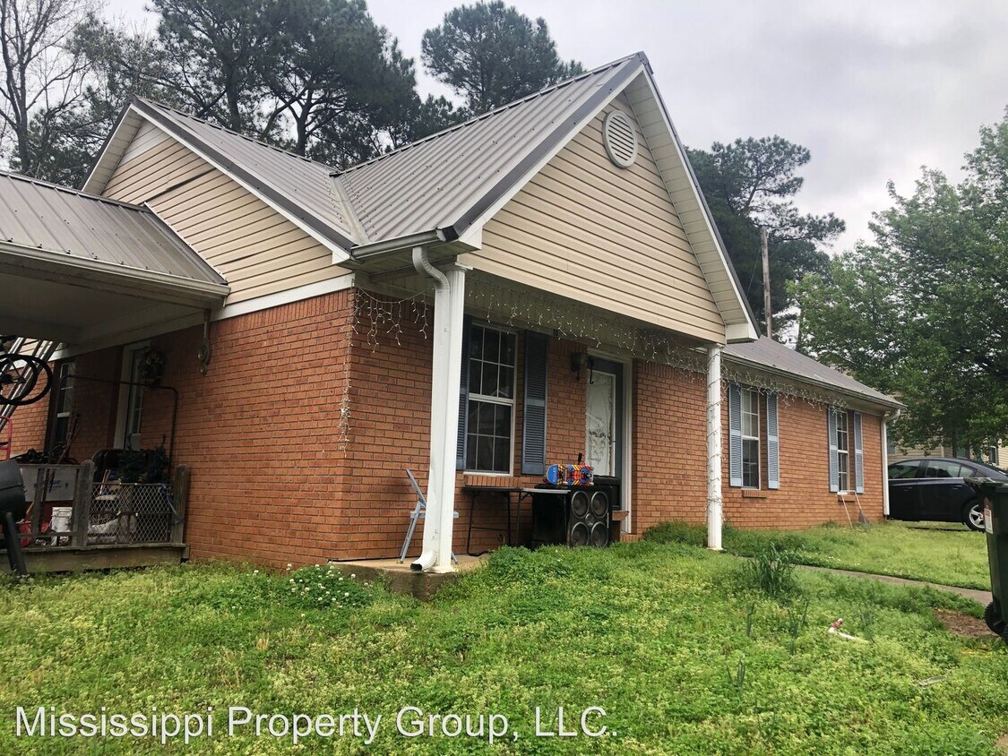 Primary Photo - 3 br, 2 bath House - 10 County Road 3076