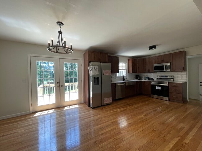 Foto del edificio - 129 Knoll Wood Cir