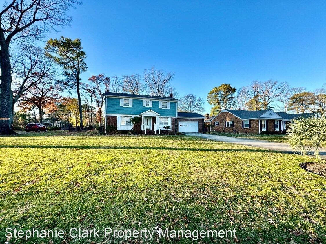 4 br, 2.5 bath House 6481 Bridle Way House Rental in Norfolk, VA