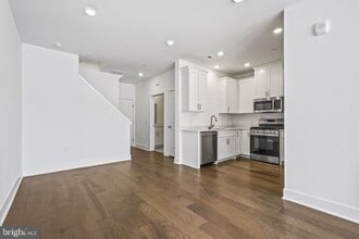 Building Photo - 140 Leona Stewart Ln