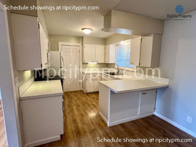 Foto del edificio - 1419 NE Cornell Rd