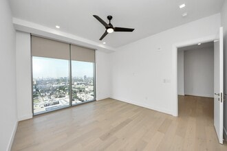 Building Photo - 1711 Allen Pkwy