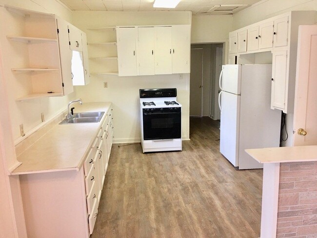 Foto del edificio - 711 10th Street