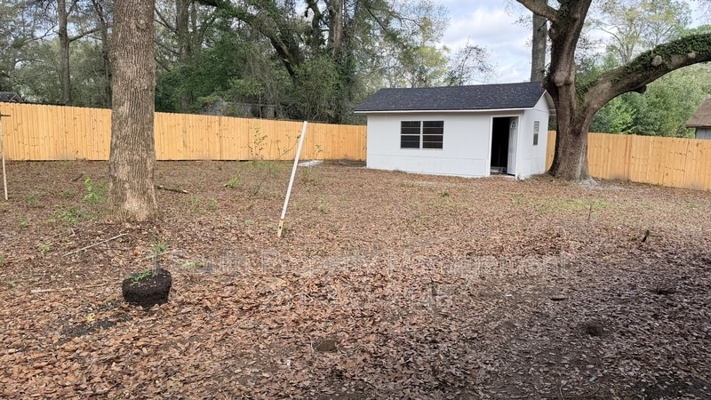 Building Photo - 1305 Diane Ct