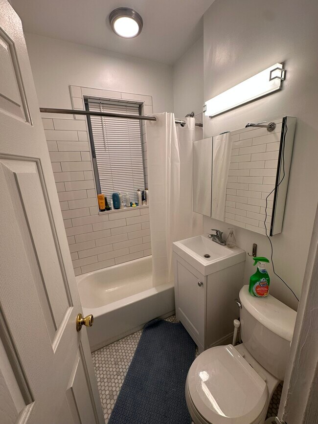 Foto del edificio - 89 Park Dr