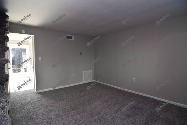 Foto del edificio - Fully Renovated 2 bedroom unit!!!