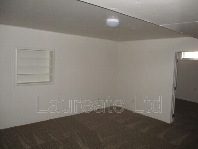 Building Photo - 2200 S Cherokee St