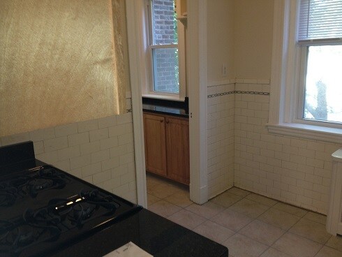 Building Photo - 205 Winthrop Rd