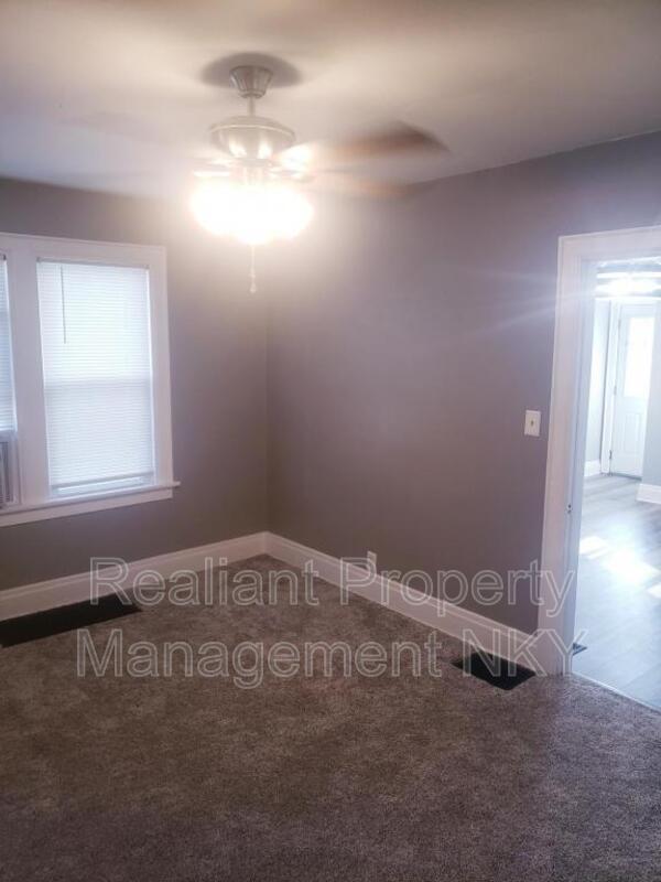 Foto del edificio - 3405 Caroline Ave