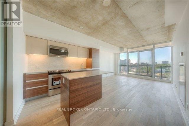 Building Photo - 20-820 Minowan Miikan Ln