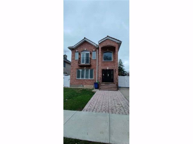 Primary Photo - 149-39 6th Ave