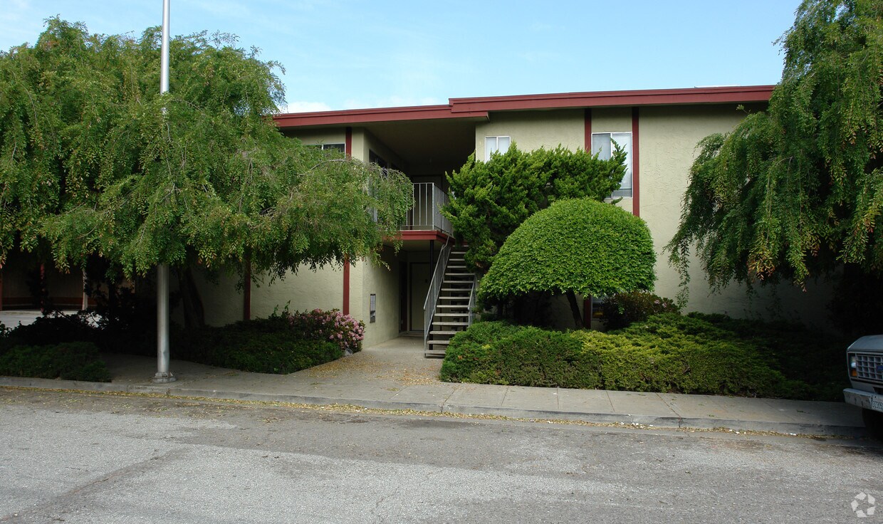 Primary Photo - 603 Woodside Way