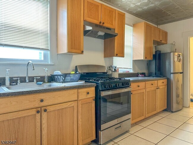 Foto del edificio - 37 Personette St