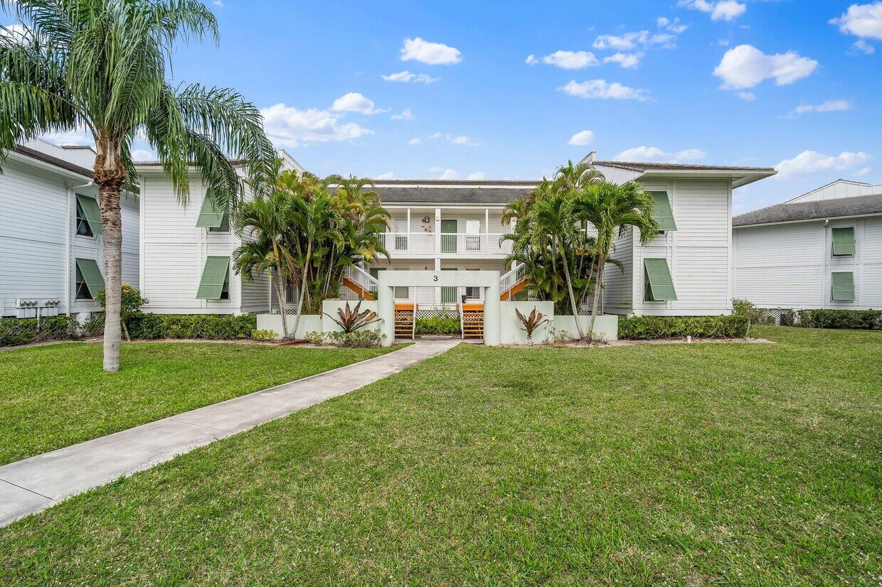 Foto principal - 283 Cypress Point Dr